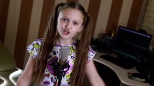 УХОДИ И ДВЕРЬ ЗАКРОЙ 2018 |  Ксения Левчик  |  cover Женя Отрадная