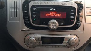 Ford Kuga 2010 Mk1 - Quitar o Desmontar Radio ,pasó a paso
