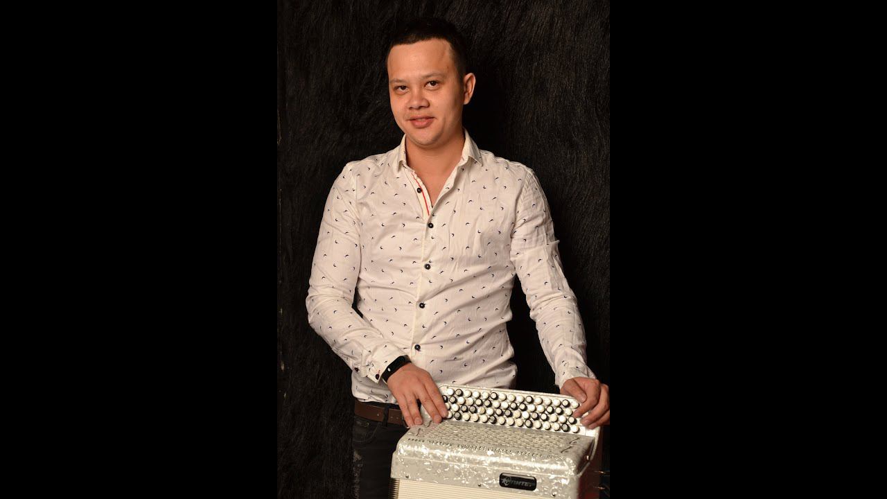 Играем и поём ( Стрим) смотреть онлайн