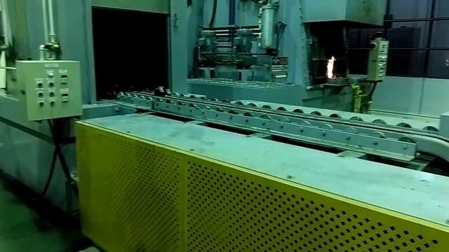 Камерная печь для термической обработки отливок с выкатным подом.