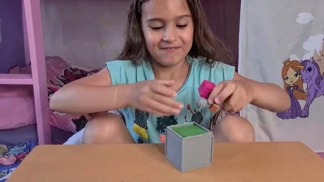 Unboxing Minecraft Dungeons Adriene & Mini Mining BlindBox смотреть онлайн