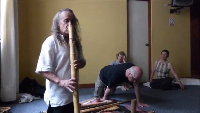 Sound bath with Tito La Rosa, Lima Peru, April 2016 смотреть онлайн