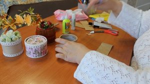 Шкатулка из бобины от скотча