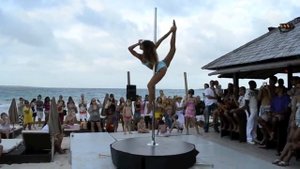 beautiful girls dancing ТАНЦЫ НА ПИЛОНЕ.   Лучший танец.   Pole Dance Show