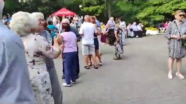 Аллочка....... 18.06.23 Гомель парк Луначарского ? смотреть онлайн