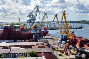 Модернизация основных фондов завода «Янтарь»