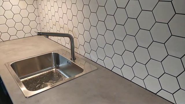 ЖК Философия на Московской Кухонный фартук из мозаики формы гексагон от Starmosaik hexagon + Эпокси