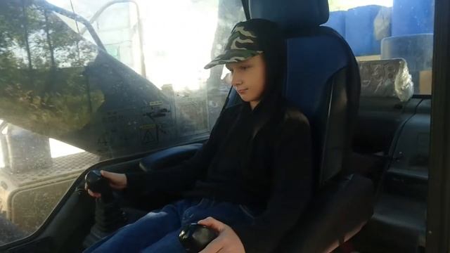 Ученик экскаваторщика смотреть онлайн