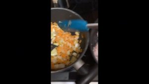 Второе блюдо. Тушёная картошка. Курица с картошкой в сметанном соусе.