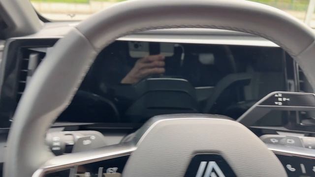 Renault Megane E-Tech EV60 2023 - Detail Review in 4K (Exterior - Interior), Price смотреть онлайн