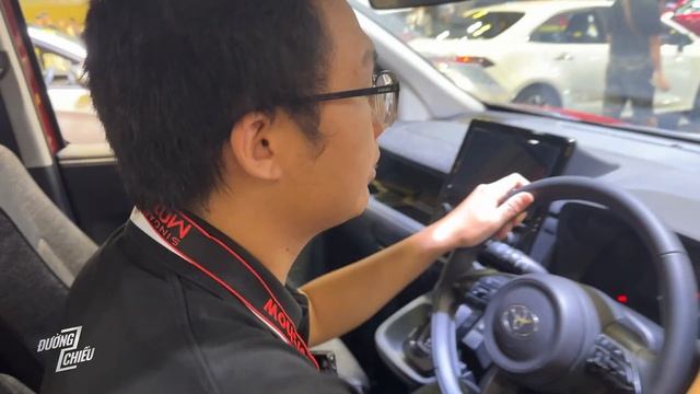 Toyota Sienta: Ước gì Việt Nam có xe này (tại chả ai mua) | Đường 2 Chiều. смотреть онлайн