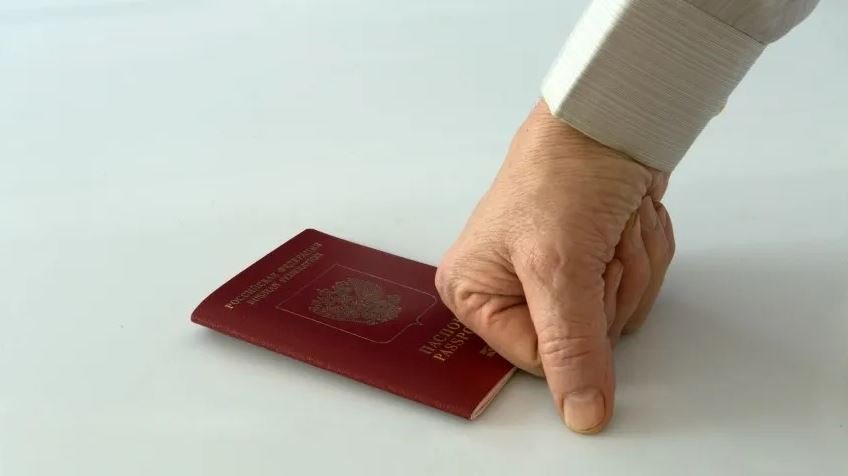 Россиянам, которые хотят получить визу в Европу, собираются создать бюрократические преграды