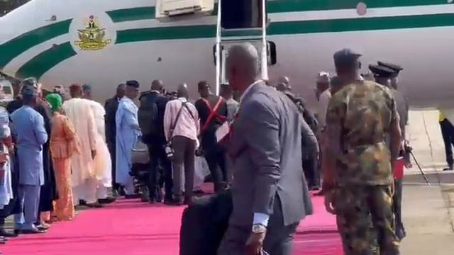 Buhari arrives Lagos to commission Lekki Deep Seaport смотреть онлайн