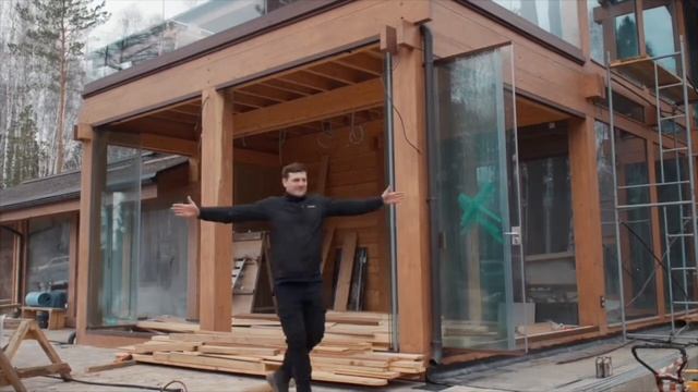 Безрамное остекление CLAROFLEX PIVOT. Монтаж стеклопакетов в брус, без рам. Дверь Schueco ADS75.