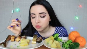 РАЗНОГЛАСНЯ С КОЛЛЕГОЙ ИЗ ЗА ДЕНЕГ / ЧЕМ ЗАКОНЧИЛАСЬ ИСТОРИЯ ? MUKBANG Ayka Emilly