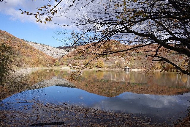 04.11.2022 Осенние песни на озере.mp4