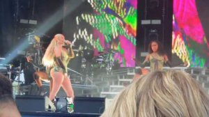 Iggy Azalea - Team (live 08/28/22)