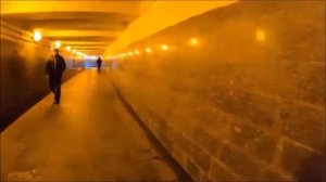 у метро "Аннино"