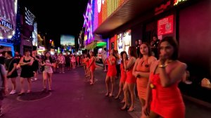 10 Ночная Паттайя.Идем  по Pattaya Beach Road . Гуляем по ночной  Walking street  2024 Таиланд