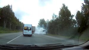 У Водителя дизельного микроавтобуса двигатель пошел в разнос