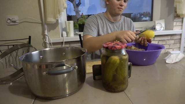 Готовим подарки Жене на ДР, от нас и зрителей. 18.11.22. смотреть онлайн