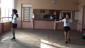 "Яблочко" матросский танец, степ, дуэт.