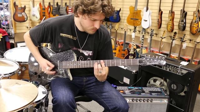 LEMMO DEMO: Danelectro ’56 Reissue Baritone $449 | "My Affordable Favorites" смотреть онлайн