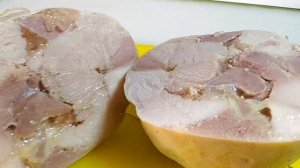 Вареная домашняя ветчина из индейки. Бедро, голень и грудка