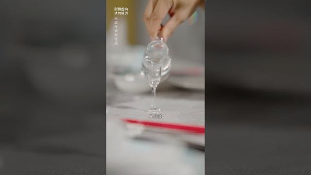 美女白領談生意被好色老闆調戲，總裁趕到後大發雷霆，把流氓踢出了公司！ #湯小魚#短劇#搞笑#霸道總裁 смотреть онлайн