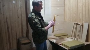 Нарезаю вощину по шаблону для 230 и 145 рамок. Пчеловодство 25