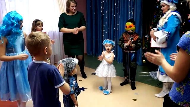 Танец для малышей - Весёлый каблучок - Чок да чок танцуют дети