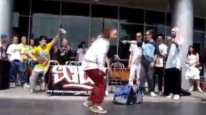 Девушка классно танцует хип хоп Настя Гончаренко