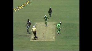 WORLD SERIES CUP CRICKET- West Indies v Pakistan 1981-82 At The Adelaide Oval.