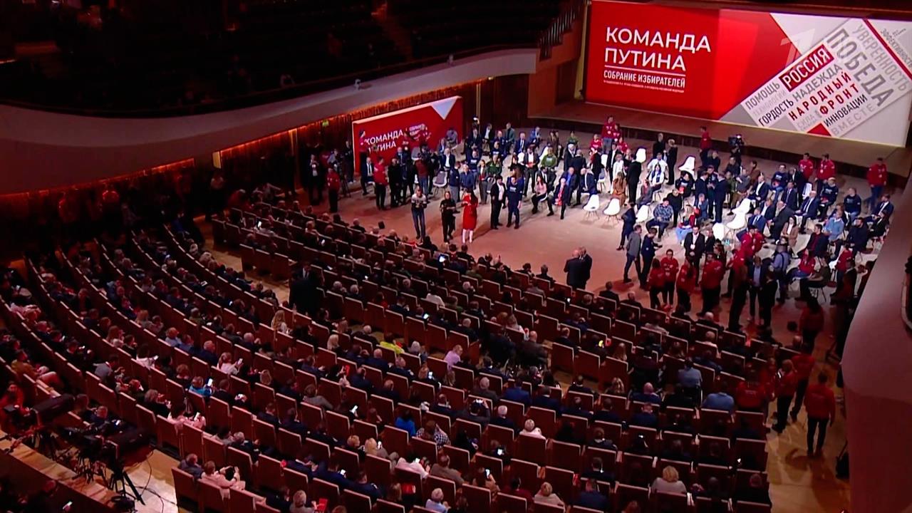 Группа избирателей поддержала самовыдвижение Владимира Путина кандидатом на выборах президента