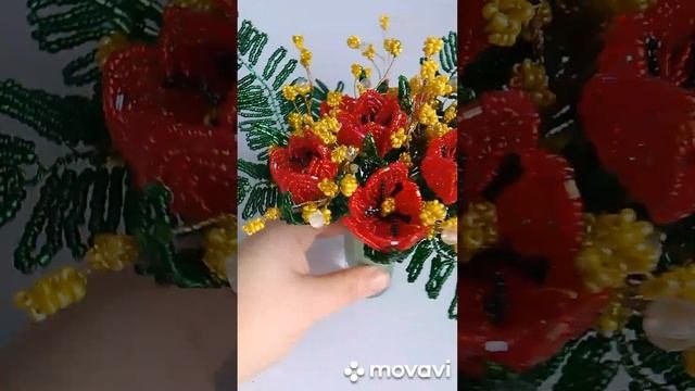 Тюльпаны??? и мимоза из бисера, отличный подарок? своим любимым ❤️