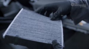 Jak wymienić filtr kabinowy? – Toyota C-HR Hybrid – The Mechanics by FILTRON