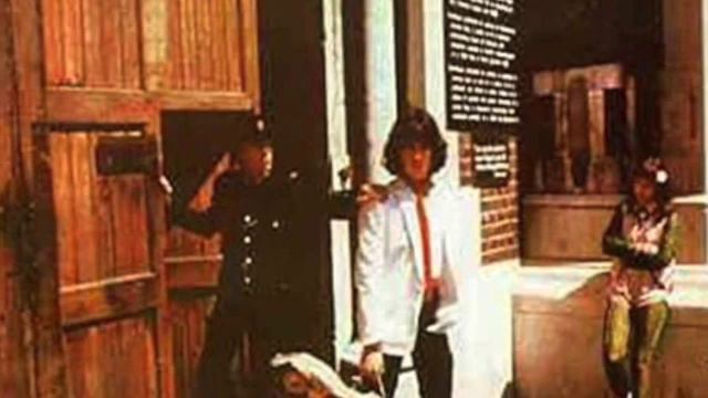 GARY MOORE - PARISIENNE WALKWAYS смотреть онлайн