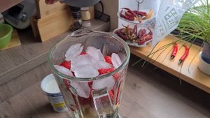 Этот напиток заставит таять ваши килограммы. СМУЗИ ЖИРОСЖИГАЮЩИЙ!!! Очень вкусная еда.