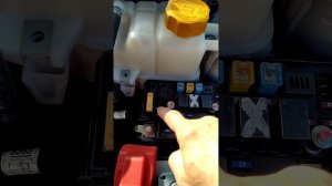 Опель Антара 2013г не заводится, на приборке горит символ красной машины с замком.