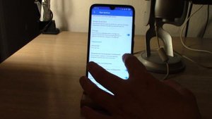 Android Auto - для смартфона в машине : карты, музыка, и голосовые команды