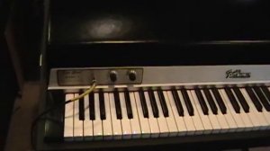 Fender Rhodes Piano 1973 Restored  by Vintage Vibe