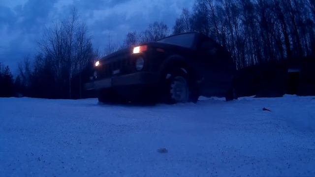 Тест резины Viatti Bosco Nordico V-523 по снежному насту на давлении 0,9 атм.