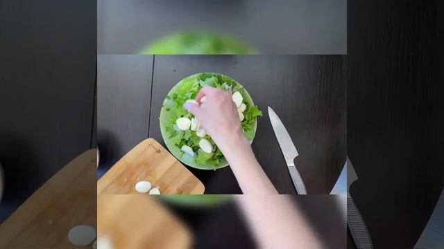 Салат с зелёным яблоком в мясорубке Wollmer M905 смотреть онлайн