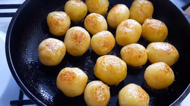 Молодой жареный картофель. Простой и быстрый рецепт!!!