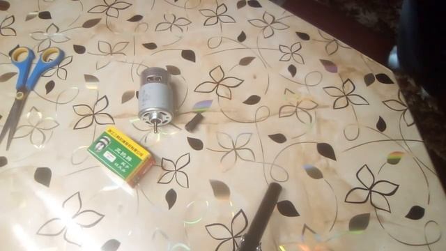 Маленький сверлильный станок DIY.mp4