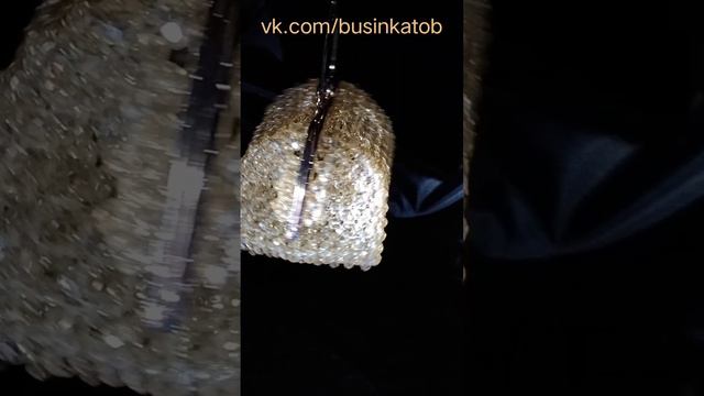 Сумочка из хрустальных бусин на фермуаре 😍🪩✨ смотреть онлайн