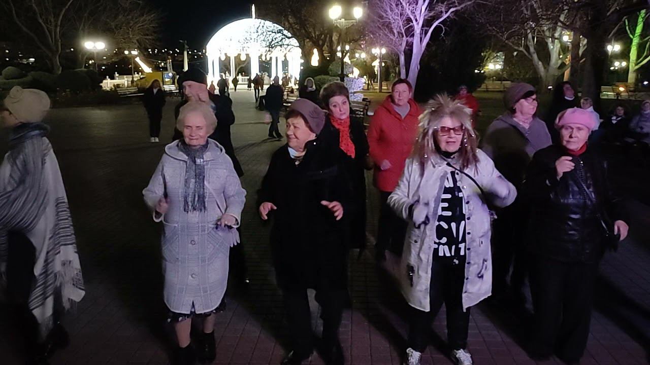 10.12.21 - Танцы на Приморском бульваре - Севастополь - Сергей Соков