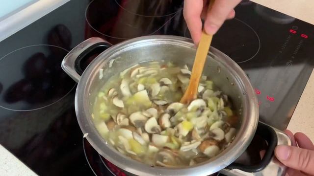 Крем-суп из шампиньонов смотреть онлайн