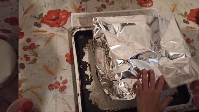 Сочная курица в духовке в фольге Простой рецепт. Duxovkada tovuq pishiramiz смотреть онлайн