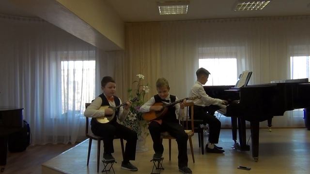 "Финская полька" Д. Кюллияйнен. Ансамбль (домра-фортепьяно) смотреть онлайн